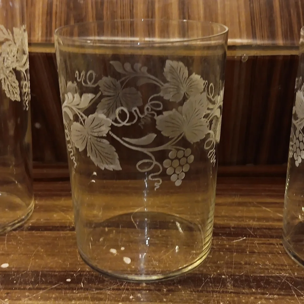Vintage Bartlett Collins gold rim barware etched grapes 🍇 glasses